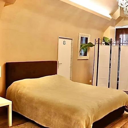 Via Roma 145 Bed & Breakfast Santeramo in Colle Luaran gambar