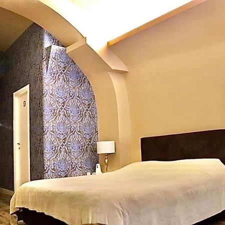 Via Roma 145 Bed & Breakfast Santeramo in Colle Luaran gambar